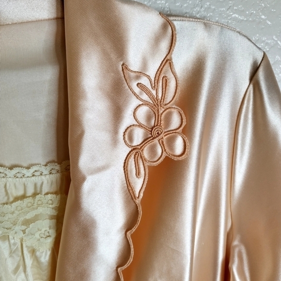 Vintage miss Elaine 60/70 Union satin long robe with nightgown sz M - Picture 3 of 15